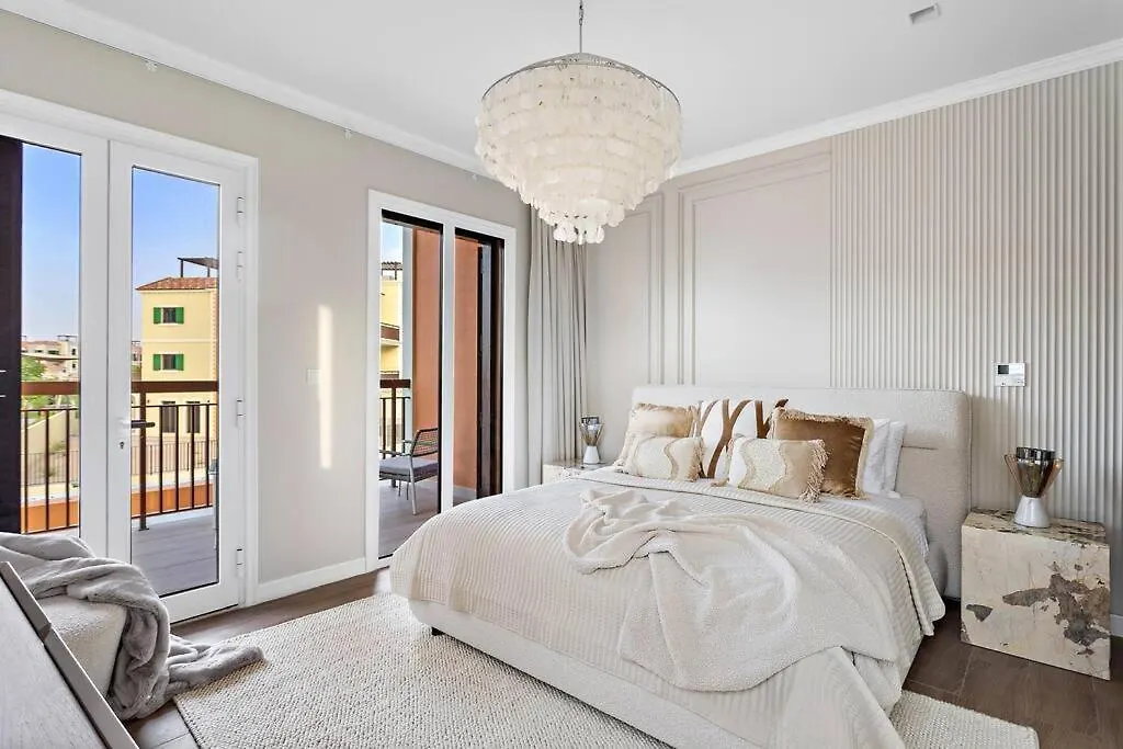 First Class Villa Exclusive & Seaside Splendor Dubai