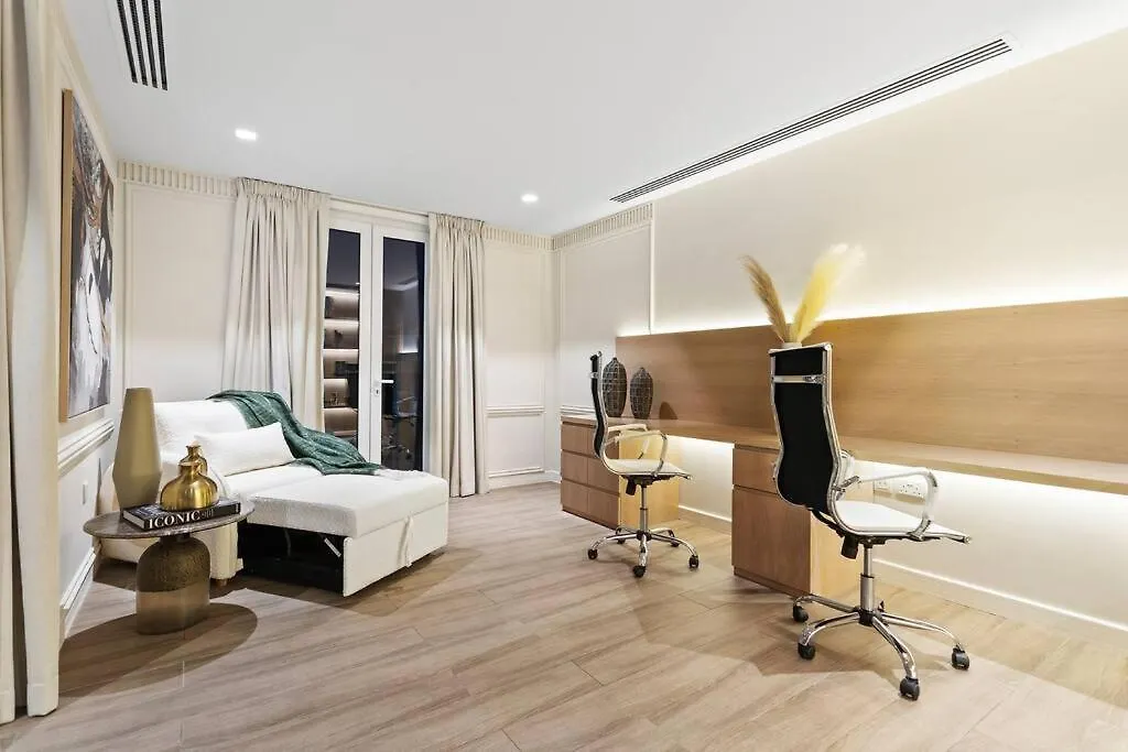 First Class Villa Exclusive & Seaside Splendor Dubai
