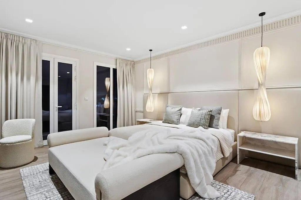 First Class Villa Exclusive & Seaside Splendor Dubai