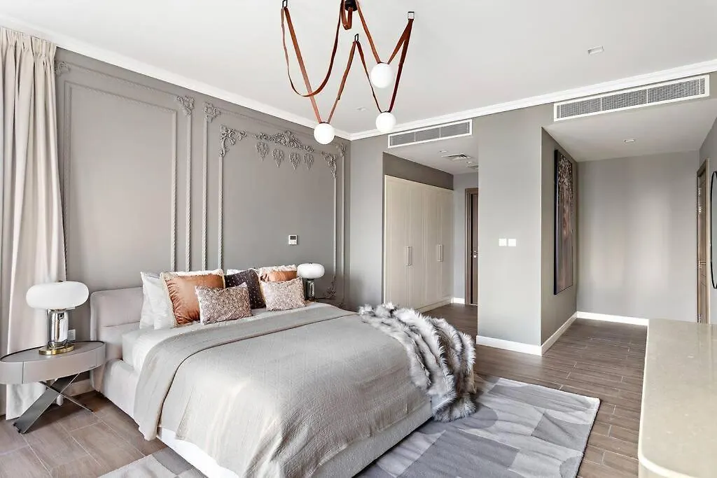 First Class Villa Exclusive & Seaside Splendor Dubai