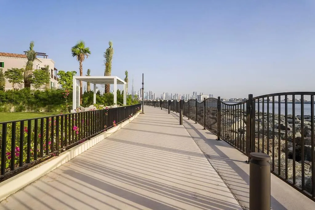 First Class Villa Exclusive & Seaside Splendor Dubai