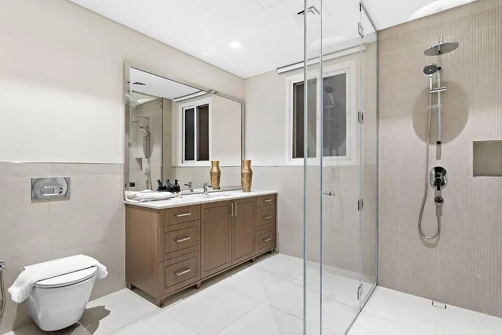 First Class Villa Exclusive & Seaside Splendor Dubai