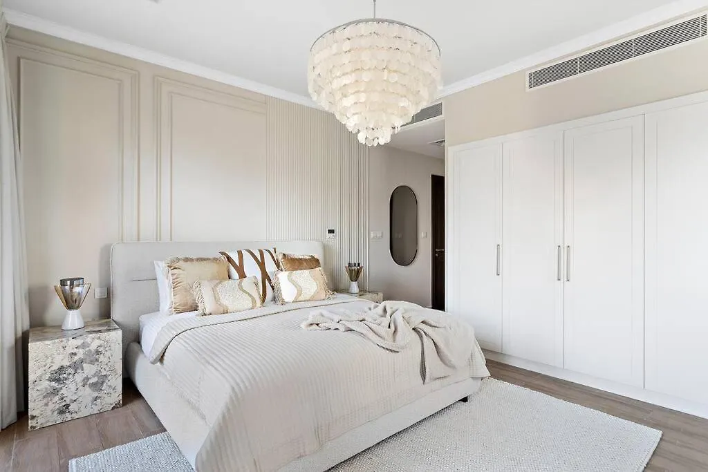First Class Villa Exclusive & Seaside Splendor Dubai