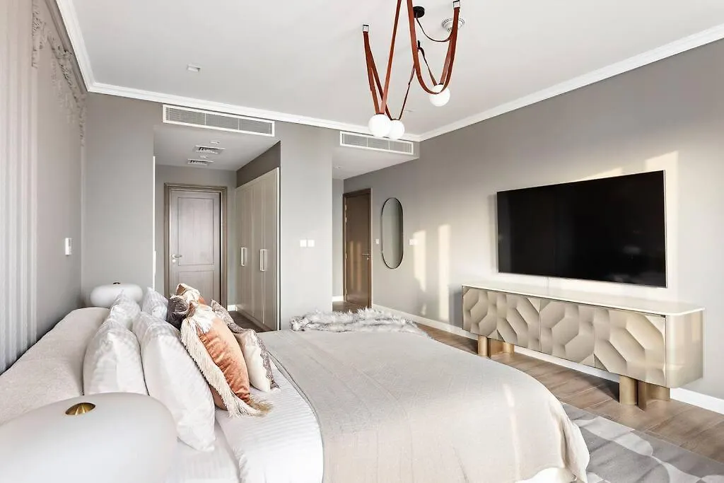 First Class Villa Exclusive & Seaside Splendor Dubai